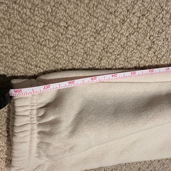 🌷F21 beautiful, NWT, soft fleece, cream-colored joggers. Excellent high-quality! - Picture 9 of 10